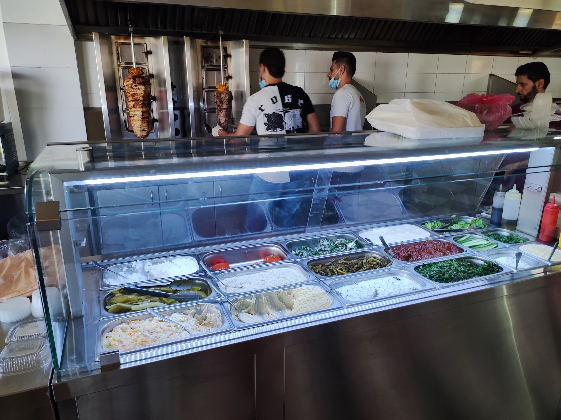 Arij Alsharq grill counter